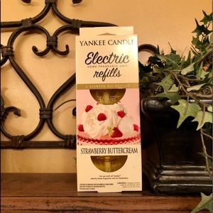 🆕YANKEE CANDLE Strawberry Buttercream EHF refills